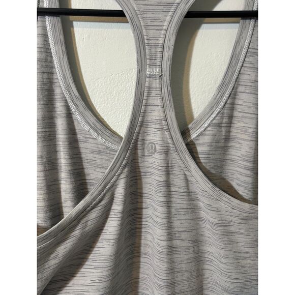 Lululemon Racerback Tank Top Size L Gray Stripe Swiftly Tech Run Yoga - Picture 3 of 3